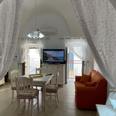 La Casetta Dei Nonni Apartment Ostuni Bagian luar foto