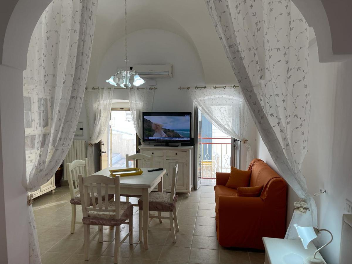 La Casetta Dei Nonni Apartment Ostuni Bagian luar foto